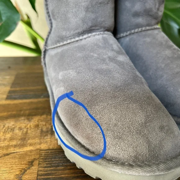 UGG Classic Short II Grey Suede Fur Lined Boots US7 - Picture 17 of 17